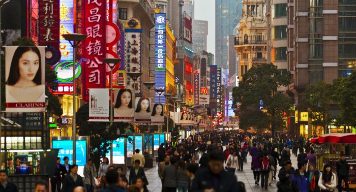 Kinesiske turister shopper løs i Danmark med smart betalingsapp