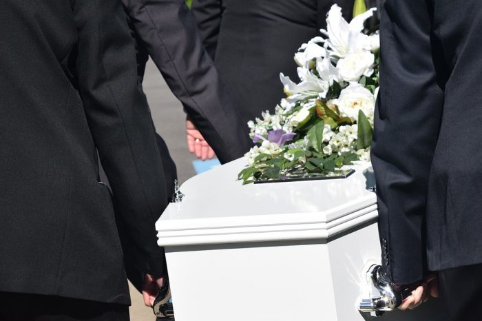 Flere danskere vælger borgerlige begravelser