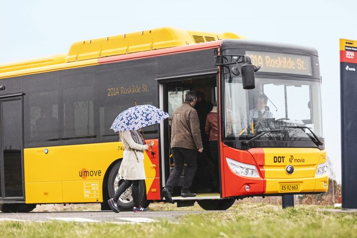 Utrygge passagerer måtte forlade bus i en nærved ulykke: Det var dråben, der fik bægeret til at flyde over