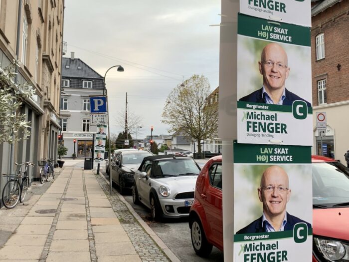 Borgmesters ulovlige valgplakater oversvømmer gade i Hellerup
