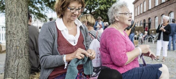 Fiasko på åbningsdagen: Ingen deltagere til ny strikkeklub
